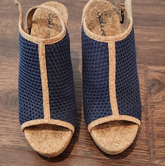 Reduced $ NEW Splendid Platforms - Picture 2 of 8